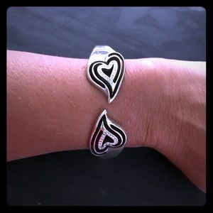 Bright heart bracelet